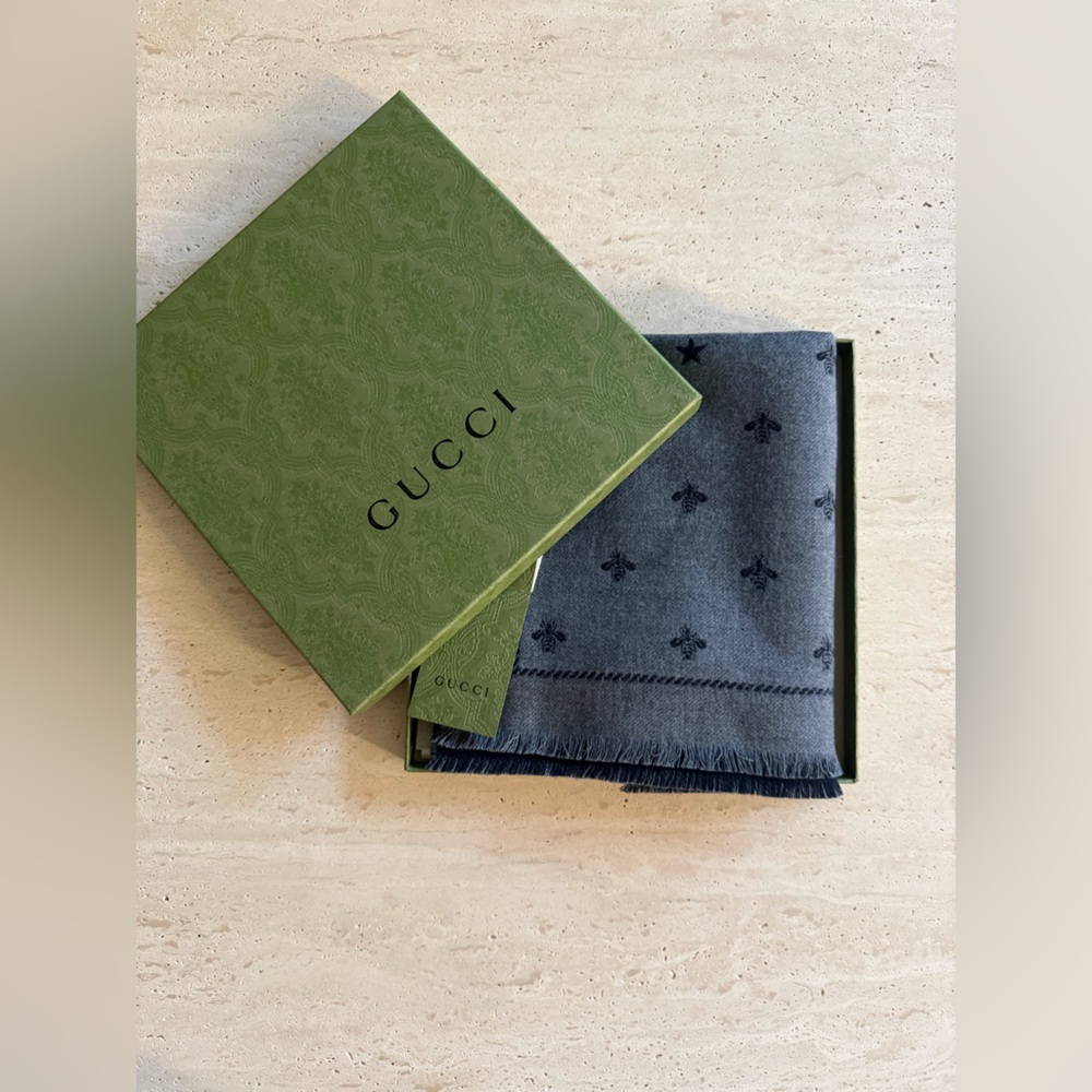 NWT GUCCI WOOL BEE ACCENT REVERSIBLE SCARF UNISEX 💖🌟 - Picture 11 of 13